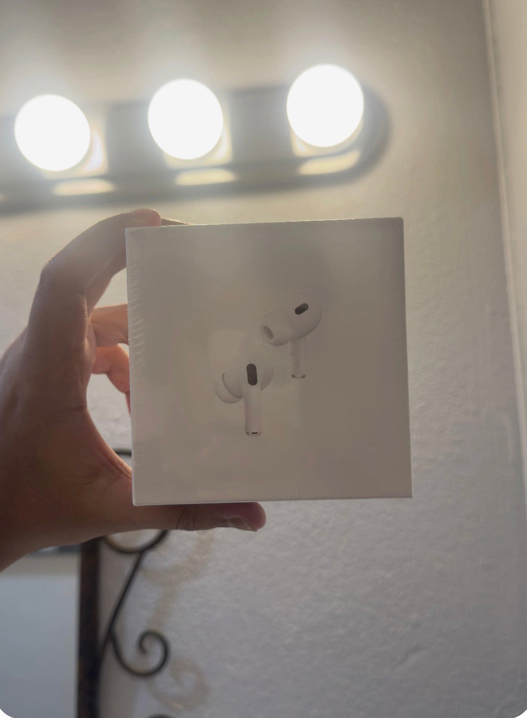 AirPods supplier access